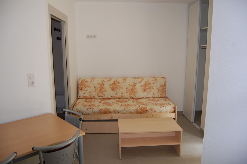 Village Vacances La Riviera Limousine by Popinns Altillac Chambre photo